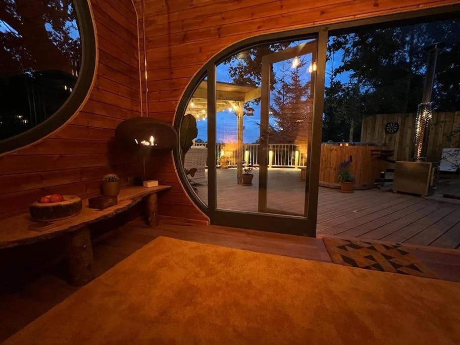 The Pines Treehouse At Treetops Hideouts Richmond  Exteriér fotografie